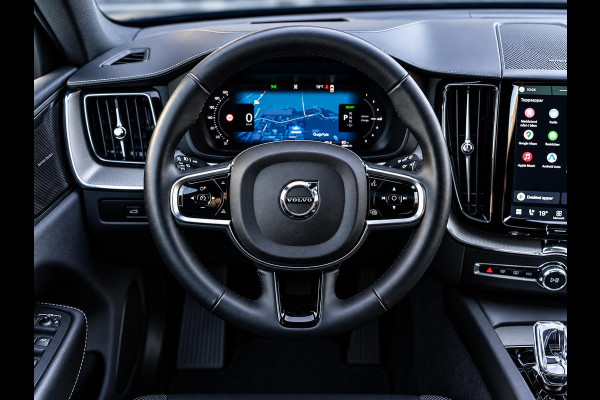 Volvo XC60 2.0 T6 Plug-in hybrid AWD Ultra Black Edition - R-Design l Pano l HUD l Memory