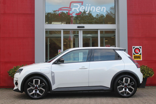 Renault 5 COMFORT RANGE TECHNO 150PK 52 kWh *NIEUWE AUTO!* | PACK WINTER TECHNO: (ELEKTRISCH VERWARMBARE VOORSTOELEN, ELEKTRISCH VERWARMBAAR STUURWIEL, BESTUUDERSSTOEL MET ELEKTRSCH VERSTELBARE LENDESTEUN, IN HOOGTE VERSTELBARE PASSAGIERSSTOEL) | LICHTMETALEN VELGEN 18" | ADAPTIVE CRUISE CONTROL | FULL LED KOPLAMPEN MET FRANSE VLAG | ELEKTRTISCH INKLABARE EN VERWARMBARE BUITENSPIEGELS | ACHTERUITRIJ CAMERA | SFEER VERLICHTING | GOOGLE MAPS NAVIGATIE | DRAADLOZE TELEFOONLADER | PRIVACY GLASS | 100KW SNELLAAD FUNCTIE | DRAADLOZE APPLE CARPLAY/ANDROID AUTO | DAB+ RADIO | SFEER VERL
