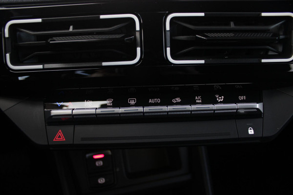 Renault 5 COMFORT RANGE TECHNO 150PK 52 kWh *NIEUWE AUTO!* | PACK WINTER TECHNO: (ELEKTRISCH VERWARMBARE VOORSTOELEN, ELEKTRISCH VERWARMBAAR STUURWIEL, BESTUUDERSSTOEL MET ELEKTRSCH VERSTELBARE LENDESTEUN, IN HOOGTE VERSTELBARE PASSAGIERSSTOEL) | LICHTMETALEN VELGEN 18" | ADAPTIVE CRUISE CONTROL | FULL LED KOPLAMPEN MET FRANSE VLAG | ELEKTRTISCH INKLABARE EN VERWARMBARE BUITENSPIEGELS | ACHTERUITRIJ CAMERA | SFEER VERLICHTING | GOOGLE MAPS NAVIGATIE | DRAADLOZE TELEFOONLADER | PRIVACY GLASS | 100KW SNELLAAD FUNCTIE | DRAADLOZE APPLE CARPLAY/ANDROID AUTO | DAB+ RADIO | SFEER VERL