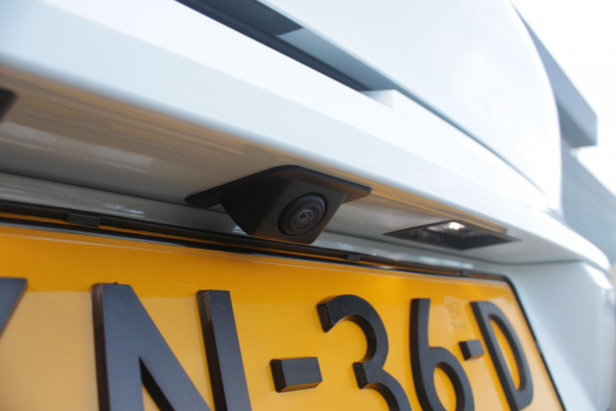 Renault 5 COMFORT RANGE TECHNO 150PK 52 kWh *NIEUWE AUTO!* | PACK WINTER TECHNO: (ELEKTRISCH VERWARMBARE VOORSTOELEN, ELEKTRISCH VERWARMBAAR STUURWIEL, BESTUUDERSSTOEL MET ELEKTRSCH VERSTELBARE LENDESTEUN, IN HOOGTE VERSTELBARE PASSAGIERSSTOEL) | LICHTMETALEN VELGEN 18" | ADAPTIVE CRUISE CONTROL | FULL LED KOPLAMPEN MET FRANSE VLAG | ELEKTRTISCH INKLABARE EN VERWARMBARE BUITENSPIEGELS | ACHTERUITRIJ CAMERA | SFEER VERLICHTING | GOOGLE MAPS NAVIGATIE | DRAADLOZE TELEFOONLADER | PRIVACY GLASS | 100KW SNELLAAD FUNCTIE | DRAADLOZE APPLE CARPLAY/ANDROID AUTO | DAB+ RADIO | SFEER VERL