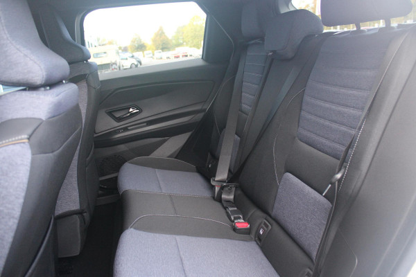 Renault 5 COMFORT RANGE TECHNO 150PK 52 kWh *NIEUWE AUTO!* | PACK WINTER TECHNO: (ELEKTRISCH VERWARMBARE VOORSTOELEN, ELEKTRISCH VERWARMBAAR STUURWIEL, BESTUUDERSSTOEL MET ELEKTRSCH VERSTELBARE LENDESTEUN, IN HOOGTE VERSTELBARE PASSAGIERSSTOEL) | LICHTMETALEN VELGEN 18" | ADAPTIVE CRUISE CONTROL | FULL LED KOPLAMPEN MET FRANSE VLAG | ELEKTRTISCH INKLABARE EN VERWARMBARE BUITENSPIEGELS | ACHTERUITRIJ CAMERA | SFEER VERLICHTING | GOOGLE MAPS NAVIGATIE | DRAADLOZE TELEFOONLADER | PRIVACY GLASS | 100KW SNELLAAD FUNCTIE | DRAADLOZE APPLE CARPLAY/ANDROID AUTO | DAB+ RADIO | SFEER VERL