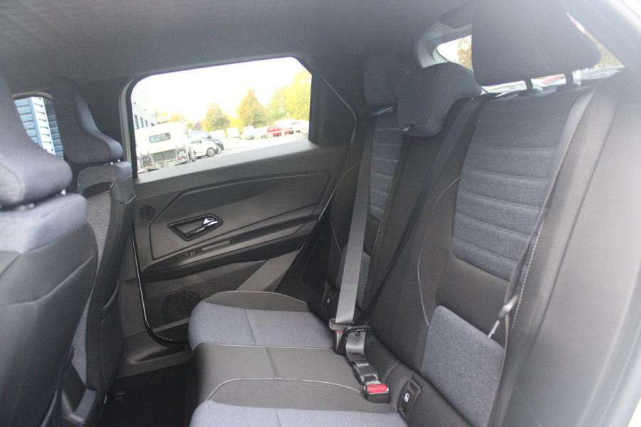 Renault 5 COMFORT RANGE TECHNO 150PK 52 kWh *NIEUWE AUTO!* | PACK WINTER TECHNO: (ELEKTRISCH VERWARMBARE VOORSTOELEN, ELEKTRISCH VERWARMBAAR STUURWIEL, BESTUUDERSSTOEL MET ELEKTRSCH VERSTELBARE LENDESTEUN, IN HOOGTE VERSTELBARE PASSAGIERSSTOEL) | LICHTMETALEN VELGEN 18" | ADAPTIVE CRUISE CONTROL | FULL LED KOPLAMPEN MET FRANSE VLAG | ELEKTRTISCH INKLABARE EN VERWARMBARE BUITENSPIEGELS | ACHTERUITRIJ CAMERA | SFEER VERLICHTING | GOOGLE MAPS NAVIGATIE | DRAADLOZE TELEFOONLADER | PRIVACY GLASS | 100KW SNELLAAD FUNCTIE | DRAADLOZE APPLE CARPLAY/ANDROID AUTO | DAB+ RADIO | SFEER VERL