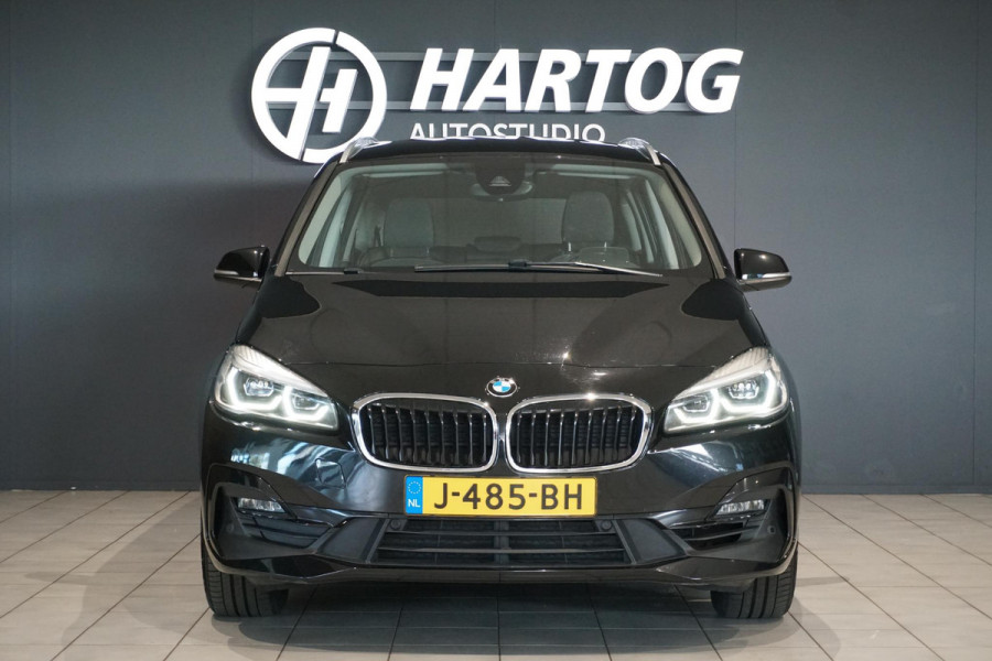 BMW 2 Serie Gran Tourer 218i 7p. Executive Edition + CAMERA / SPORTSTOELEN / LED / HEAD-UP