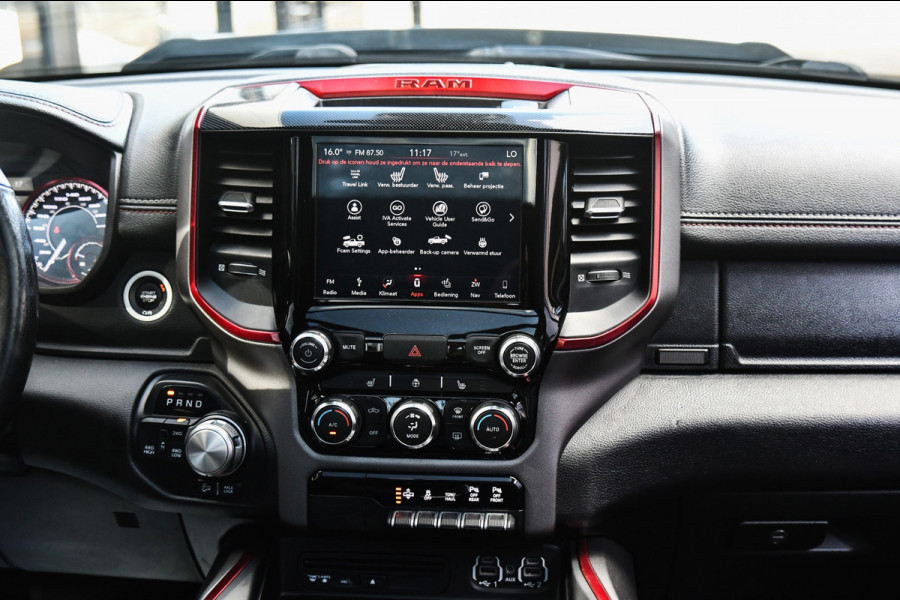 Dodge Ram 1500 5.7 V8 4x4 Crew Cab REBEL, BTW, Panorama, Full!