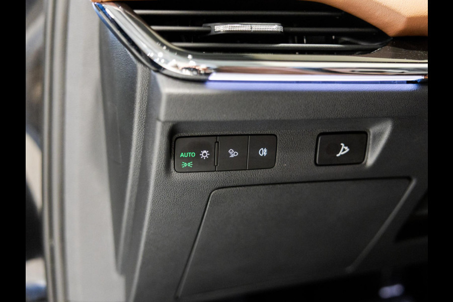 Škoda ENYAQ iV 80 SOH 93% / 204pk / Panorama dak / Trekhaak / Leder / Head-up display /
