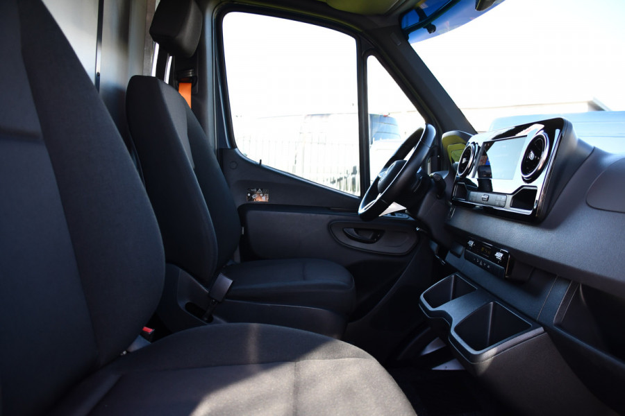 Mercedes-Benz Sprinter 315 1.9 CDI RWD L2H2 PB Edition FACELIFT! Camera, Adaptieve Cruise, LED, 150pk, Automaat, 10,5'' Mbux, Sensoren, 3 Jaar Garantie, Uniek!