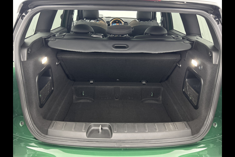 MINI Clubman 1.5 Aut. Cooper Premium Plus Pano-dak/Head-Up Display/Memory