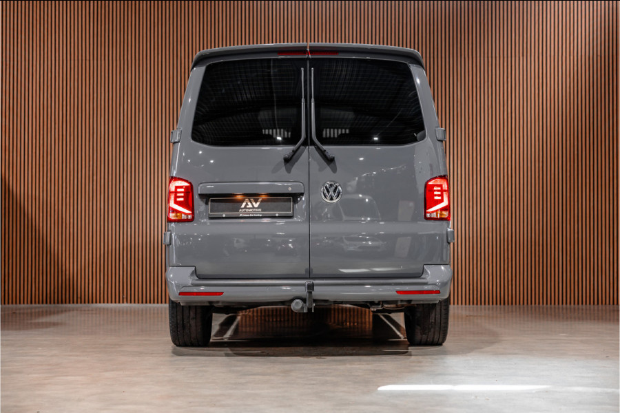 Volkswagen Transporter 2.0 TDI L2H1 Bulli DC | Virtual | Discover Pro | ACC | Bi-Xenon | Camera | Navigatie | Trekhaak | Stoelverwarming | DAB | Orig. NL auto | Nieuwe APK