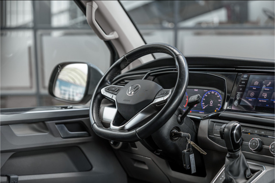 Volkswagen Transporter 2.0 TDI L2H1 Bulli DC | Virtual | Discover Pro | ACC | Bi-Xenon | Camera | Navigatie | Trekhaak | Stoelverwarming | DAB | Orig. NL auto | Nieuwe APK
