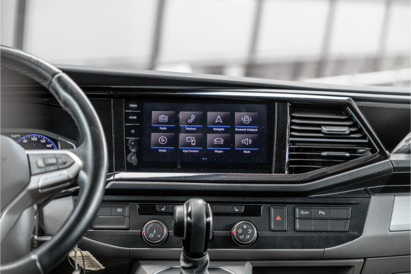 Volkswagen Transporter 2.0 TDI L2H1 Bulli DC | Virtual | Discover Pro | ACC | Bi-Xenon | Camera | Navigatie | Trekhaak | Stoelverwarming | DAB | Orig. NL auto | Nieuwe APK