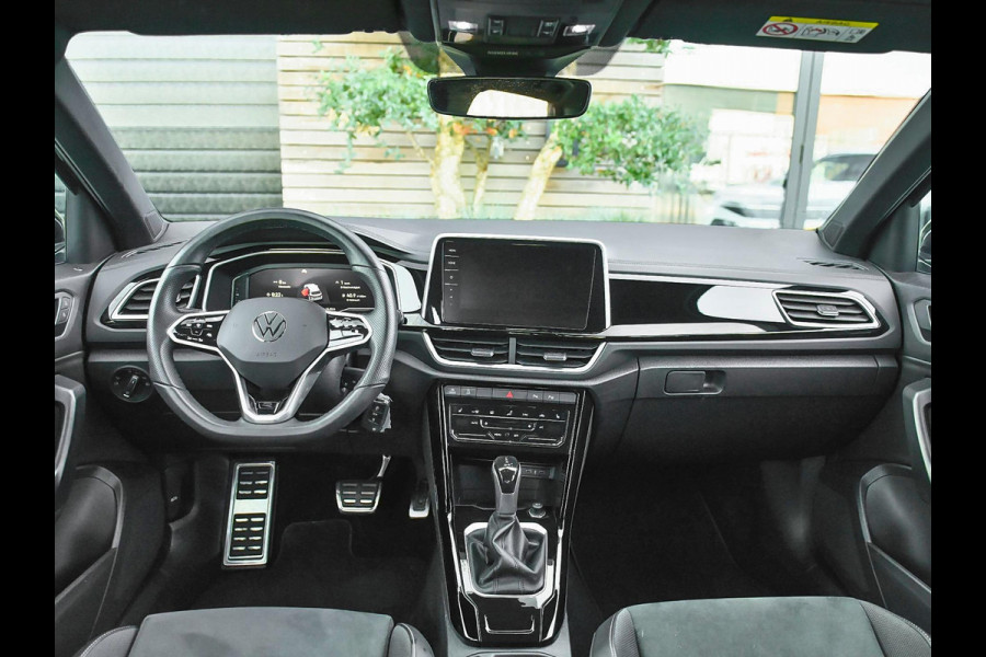 Volkswagen T-Roc 1.5 TSI R-Line ACC Camera Navi Trekhaak 19 inch Velgen