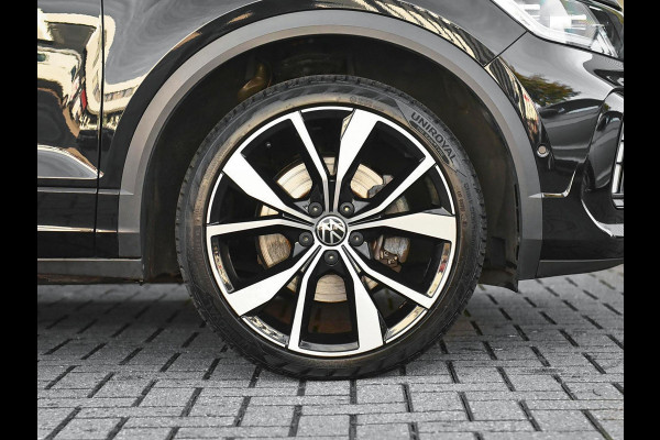 Volkswagen T-Roc 1.5 TSI R-Line ACC Camera Navi Trekhaak 19 inch Velgen