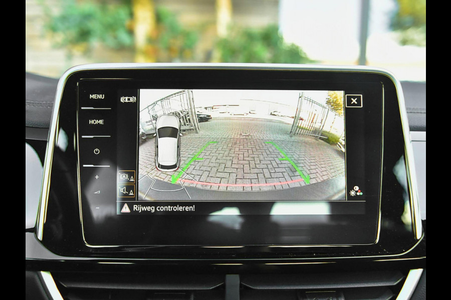Volkswagen T-Roc 1.5 TSI R-Line ACC Camera Navi Trekhaak 19 inch Velgen