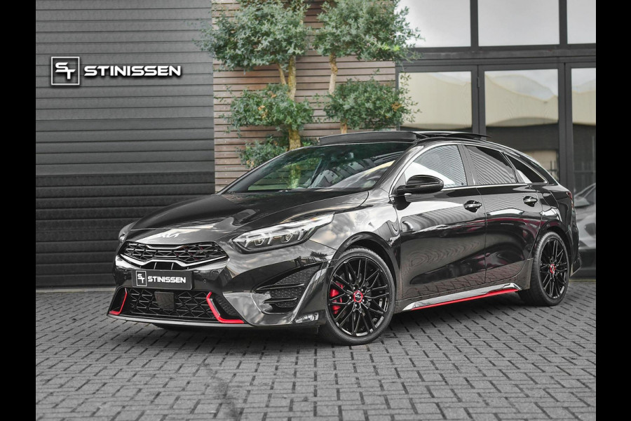 Kia ProCeed 1.6 T-GDi GT Panoramadak Trekhaak Alcantara Camera JBL