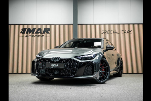 Audi A5 Avant RS 5 e-hybrid quattro Vol uitgevoerde RS5 Daytona grey met Vossen 22 inch!!!!