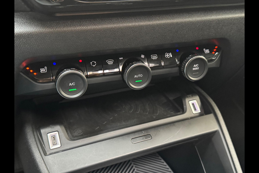 Citroën Ë-C4 X Shine 50 kWh | Panoramadak | Pack Winter | Fietsendragerhaak | Prijs is rijklaar