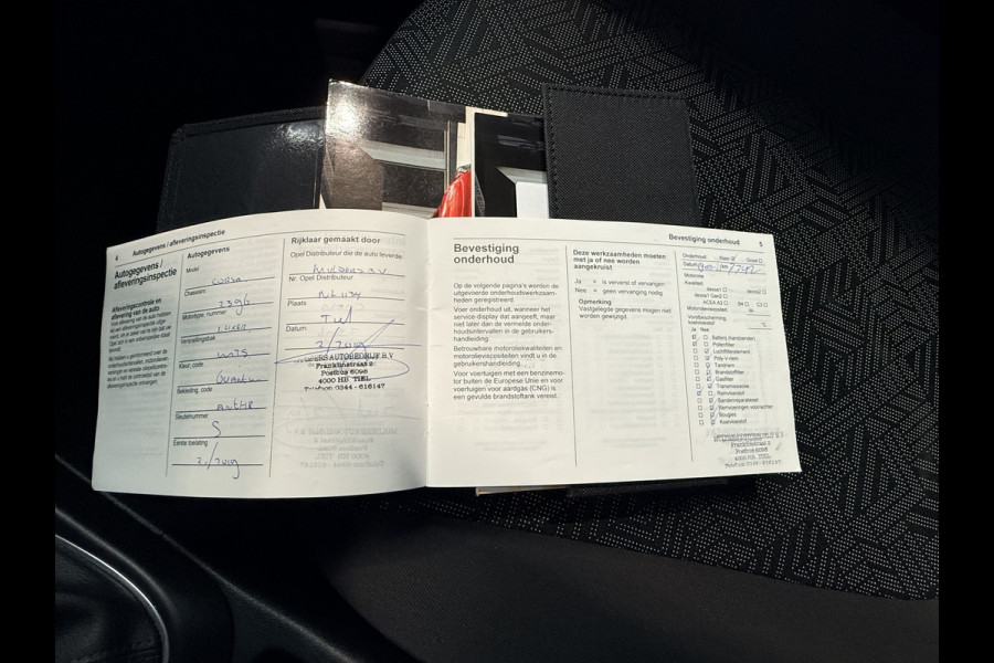 Opel Corsa 1.4 Favourite Airco. Cruise. Trekhaak. 78000 km met NAP