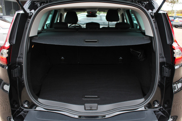 Renault Grand Scénic 1.3 TCe Intens / Trekhaak / Camera / CarPlay / Navigatie / Parkeerhulp V+A / Stoelverwarming / DAB / Dodehoek / Cruise Control