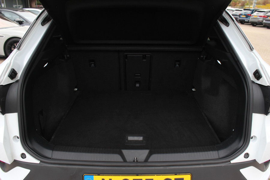 Volkswagen ID.4 Tech 77 kWh / SOH 94,7% / Full option! / Panoramadak / Camera / Head-up / Keyless / 21'' / ACC / Dodehoek / Elektr. stoelen / Massage / Navigatie / Stuurverwarming