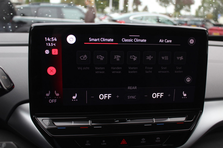 Volkswagen ID.4 Tech 77 kWh / SOH 94,7% / Full option! / Panoramadak / Camera / Head-up / Keyless / 21'' / ACC / Dodehoek / Elektr. stoelen / Massage / Navigatie / Stuurverwarming