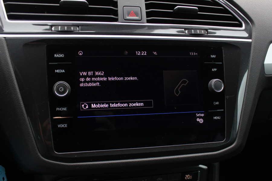 Volkswagen Tiguan 1.5 TSI Comfortline / CarPlay / Parkeerhulp V+A / 17'' / LED / Rijstrooksensor / Spiegelpakket / DAB / ACC