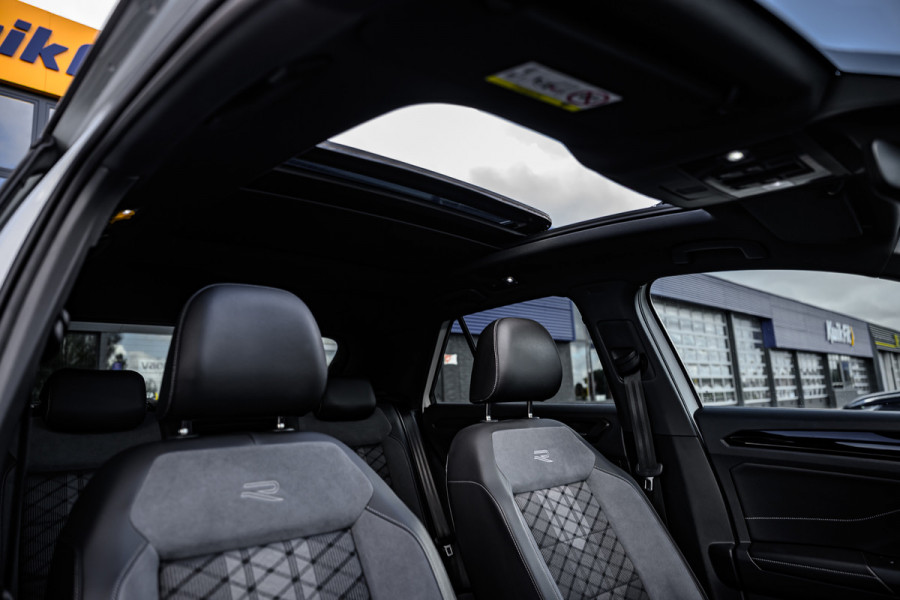 Volkswagen T-Roc 1.5 TSI R-Line Pano/iQ-light/Blindspot