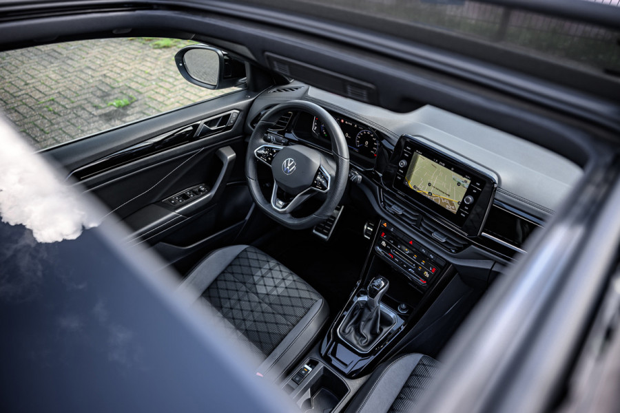 Volkswagen T-Roc 1.5 TSI R-Line Pano/iQ-light/Blindspot
