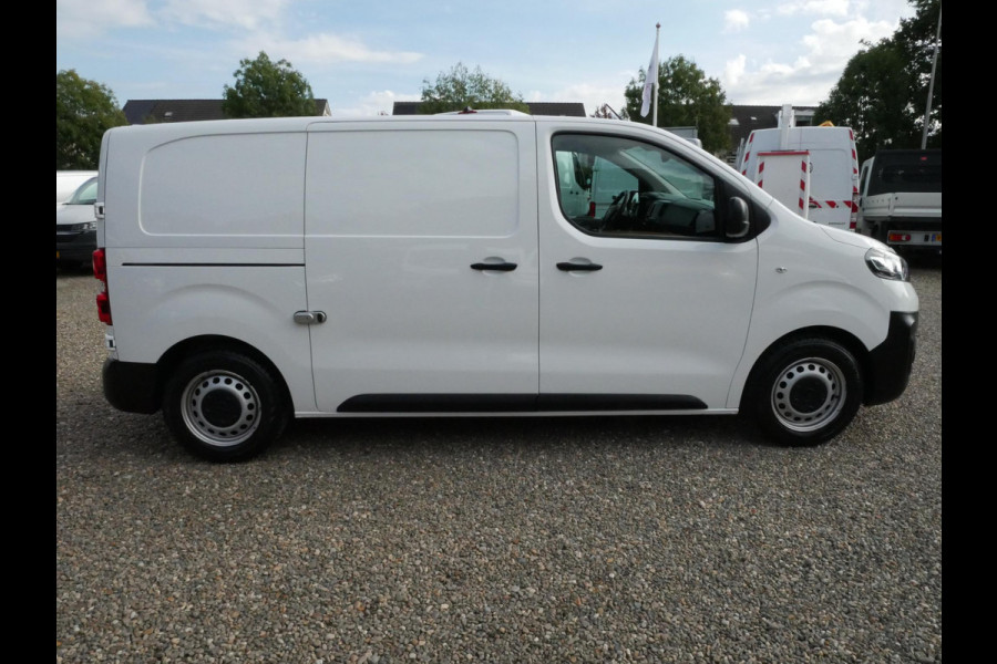Opel Vivaro 1.5 CDTI 120PK L2 Airco Camera Trekhaak Cruise