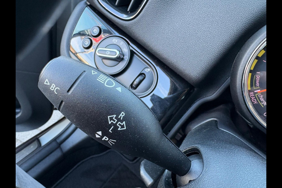 MINI Countryman 1.5 PHEV 221PK Cooper S E ALL4 Navigatie/Carplay-Android-auto/Parkeerhulp