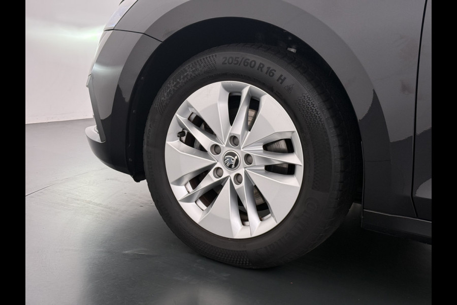 Škoda Octavia Combi 1.0 e-TSI 111PK Automaat Navi Apple Carplay Android Auto Bluetooth Elek.Achterklep Cruise Control Business Edition Pdc Led DAB P-Assist Lmv 16" Isofix Licht-/Regensensor WiFi Origineel Nederlandse Auto