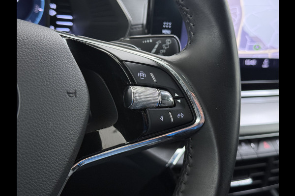 Škoda Octavia Combi 1.0 e-TSI 111PK Automaat Navi Apple Carplay Android Auto Bluetooth Elek.Achterklep Cruise Control Business Edition Pdc Led DAB P-Assist Lmv 16" Isofix Licht-/Regensensor WiFi Origineel Nederlandse Auto