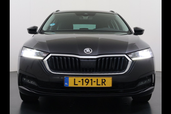Škoda Octavia Combi 1.0 e-TSI 111PK Automaat Navi Apple Carplay Android Auto Bluetooth Elek.Achterklep Cruise Control Business Edition Pdc Led DAB P-Assist Lmv 16" Isofix Licht-/Regensensor WiFi Origineel Nederlandse Auto