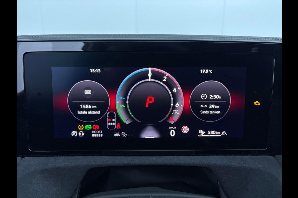 Volkswagen Tiguan 1.5 eHybrid R-Line Edition 204 pk Automaat (DSG) | Verlengde garantie | Navigatie | Panoromadak | Trekhaak (Uitklapbaar) | Parkeersensoren (Park assist) | Rondomzicht camera | Stoelverwarming | LED Matrix | R-Line |