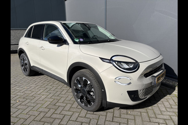 Fiat 600 1.2 Hybrid La Prima massagestoel leder navi automaat full options