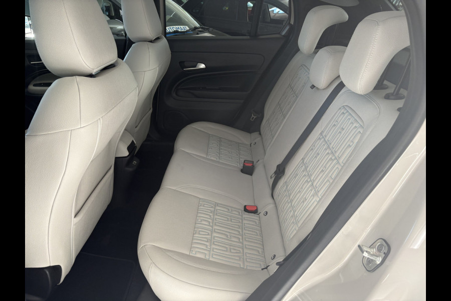 Fiat 600 1.2 Hybrid La Prima massagestoel leder navi automaat full options