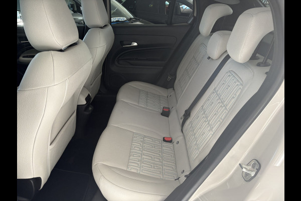Fiat 600 1.2 Hybrid La Prima massagestoel leder navi automaat full options