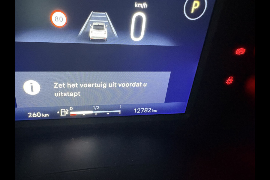 Fiat 600 1.2 Hybrid La Prima massagestoel leder navi automaat full options