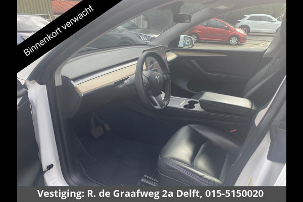 Tesla Model Y Long Range AWD 75 kWh | Navigatie | Panoramadak | 1e eigenaar | Lichtmetalen velgen |