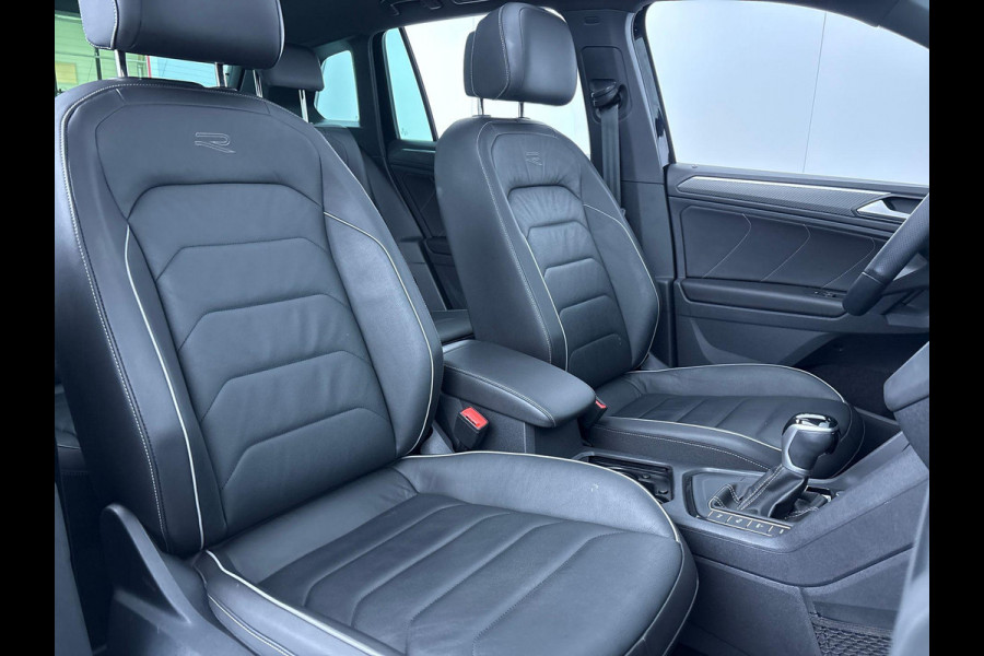 Volkswagen Tiguan 1.4 TSI eHybrid R-Line Business+ 245 pk Automaat (DSG) | Navigatie | Panoramadak | Trekhaak (wegklapbaar) | Achteruitrijcamera | Adaptieve cruise control | Stoelverwarming v/a | Apple carplay / Android auto | Verwarmd stuur | R line |