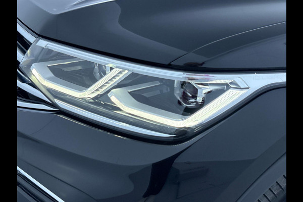 Volkswagen Tiguan 1.4 TSI eHybrid R-Line Business+ 245 pk Automaat (DSG) | Navigatie | Panoramadak | Trekhaak (wegklapbaar) | Achteruitrijcamera | Adaptieve cruise control | Stoelverwarming v/a | Apple carplay / Android auto | Verwarmd stuur | R line |