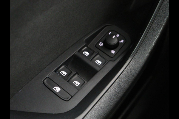 Škoda Kodiaq 1.5 TSI Sportline Business | Leder/alcantara | Memory | Stuur/stoelverwarming | Carplay | Sfeerverlichting | Camera | Park assist | Climate control |