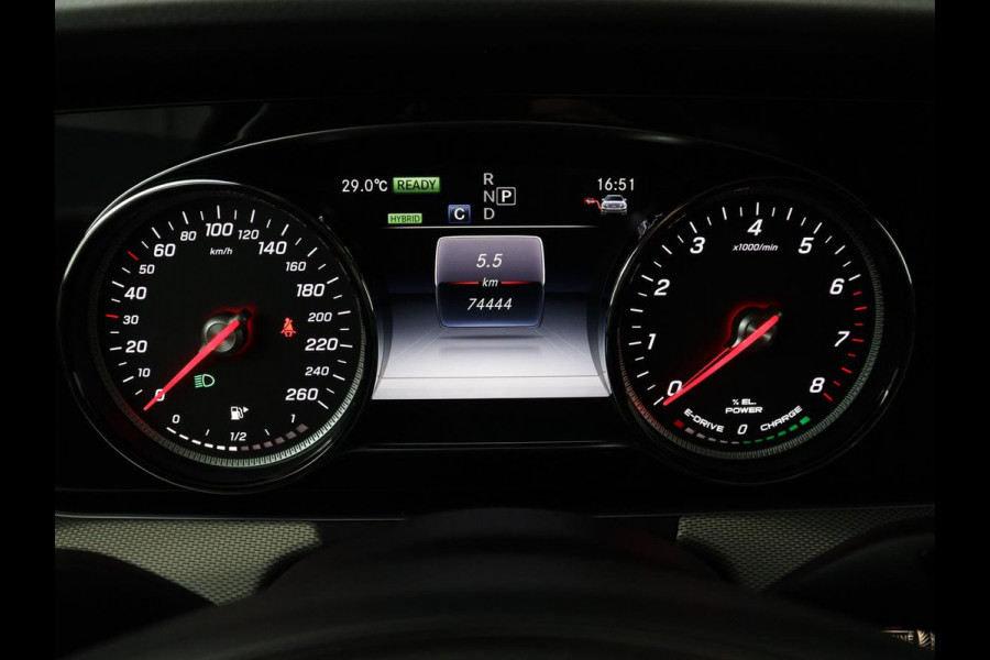 Mercedes-Benz E-Klasse 350 e Premium | Half leder | Stoel verwarming | Cruise control | Sfeerverlichting | Carplay | Navigatie | Camera | Park assist | Climate control