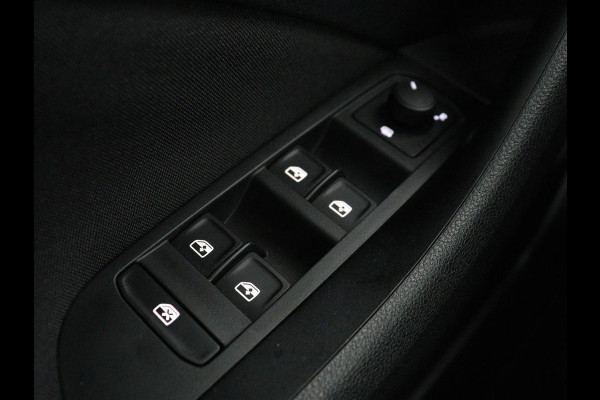 Škoda Kamiq 1.0 TSI Sport Business | Sport stoelen | Stoelverwarming | Virtueel dashboard | Carplay | Cruise control | Lane assist | Climate control | Trekhaak