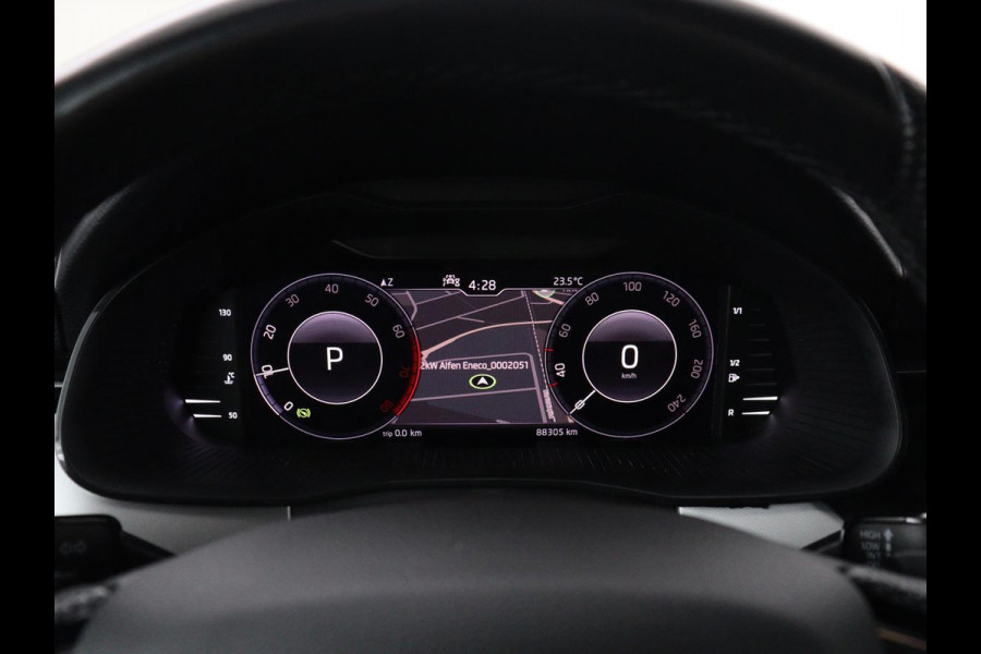 Škoda Kamiq 1.0 TSI Sport Business | Sport stoelen | Stoelverwarming | Virtueel dashboard | Carplay | Cruise control | Lane assist | Climate control | Trekhaak