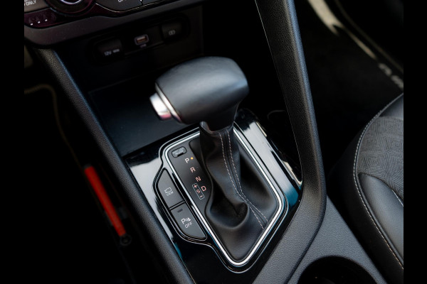 Kia Niro 1.6 GDi Hybrid DynamicLine |Trekhaak | Navigatie | Achteruitrijcamera |