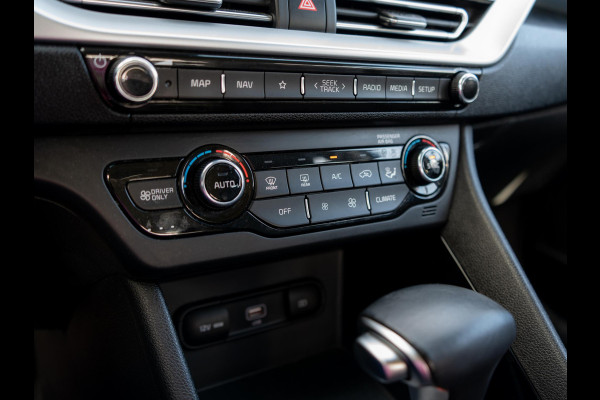 Kia Niro 1.6 GDi Hybrid DynamicLine |Trekhaak | Navigatie | Achteruitrijcamera |