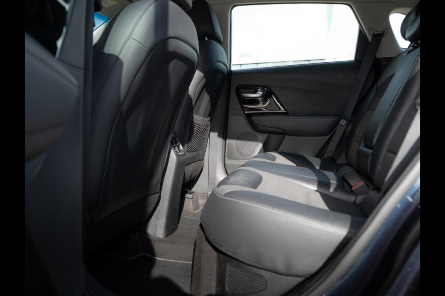 Kia Niro 1.6 GDi Hybrid DynamicLine |Trekhaak | Navigatie | Achteruitrijcamera |