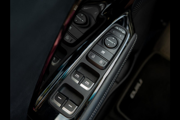 Kia Niro 1.6 GDi Hybrid DynamicLine |Trekhaak | Navigatie | Achteruitrijcamera |
