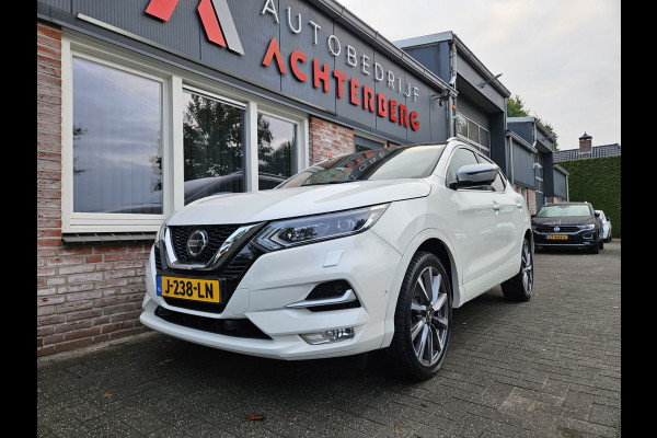 Nissan QASHQAI 1.3 DIG-T Tekna + Trekhaak! Leer! Camera! Panoramadak! 140PK! Mooie/Nette Auto!