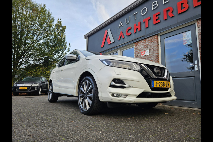 Nissan QASHQAI 1.3 DIG-T Tekna + Trekhaak! Leer! Camera! Panoramadak! 140PK! Mooie/Nette Auto!